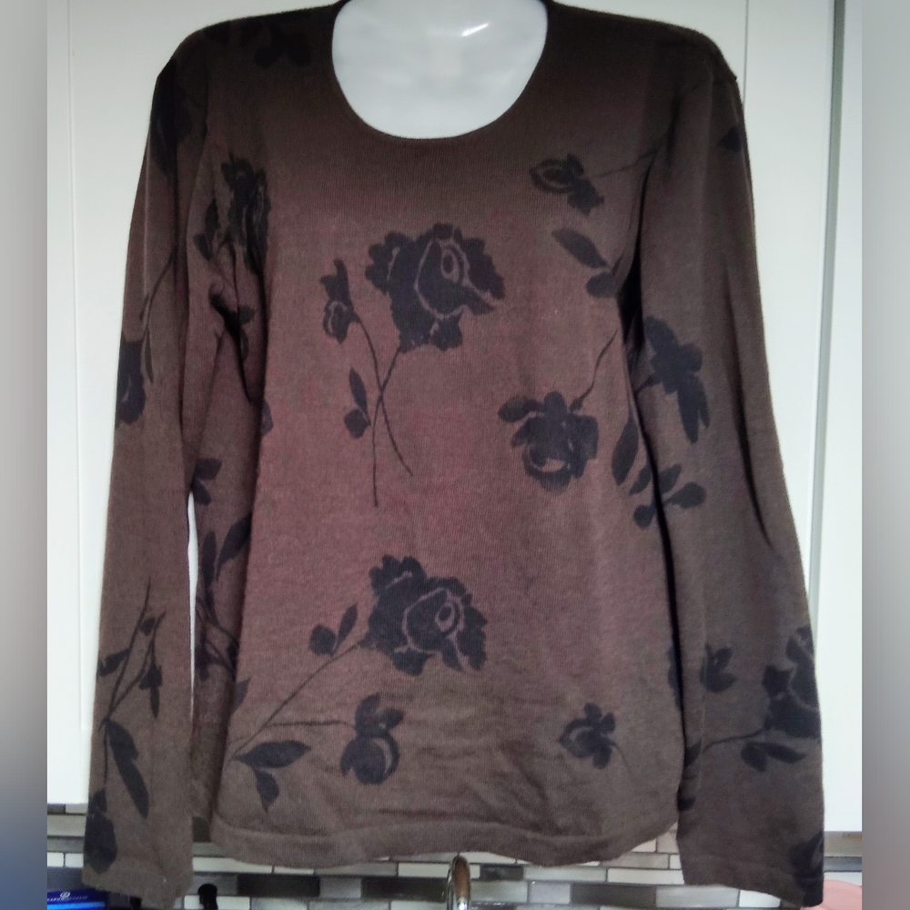 Vintage Jones New York 100% merino wool sweater
